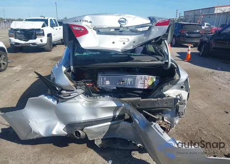 2017 Nissan Altima 2.5 Sv z USA, uszkodzony, nr VIN 1N4AL3AP9HC274936